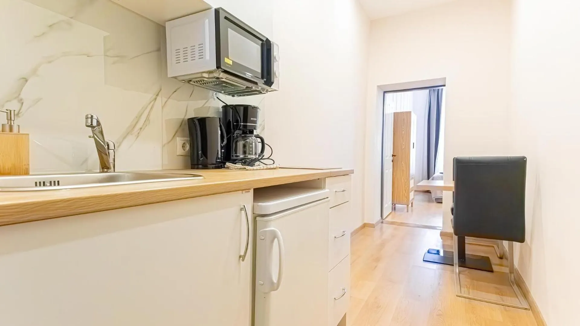 Tranquil 1Br Apartment Near The Heart Of Viyana