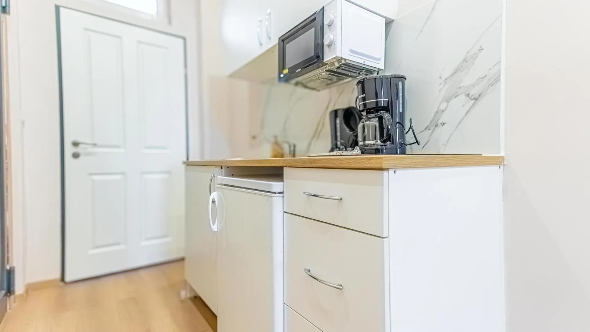 Tranquil 1Br Apartment Near The Heart Of Viyana